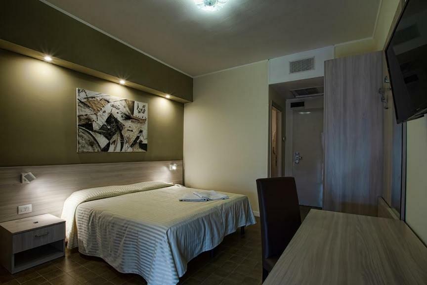Hotel Scacciapensieri Nettuno Extérieur photo