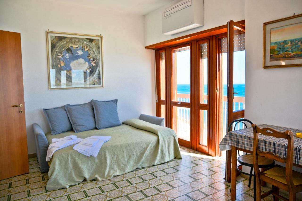 Hotel Scacciapensieri Nettuno Extérieur photo